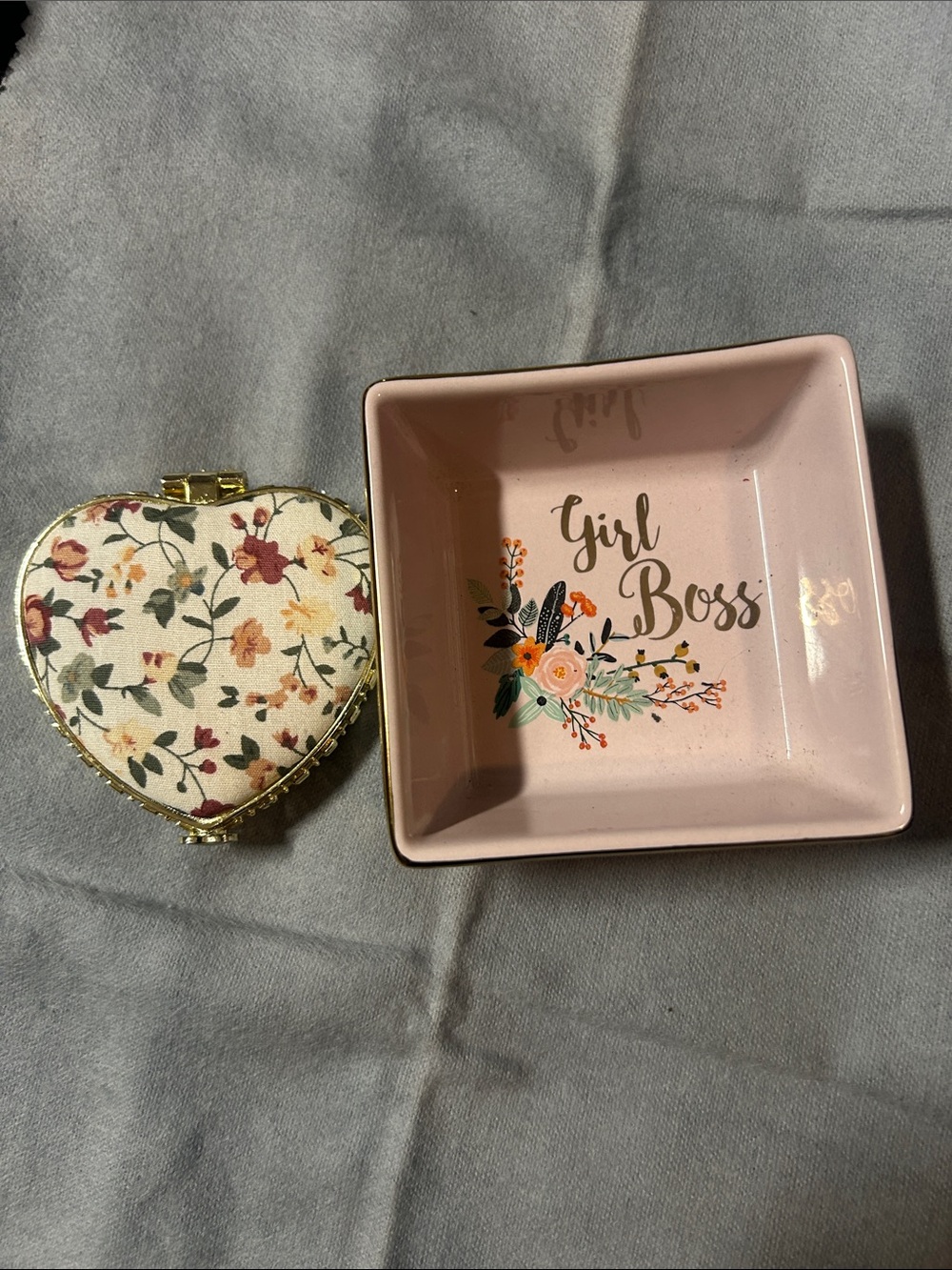 Heart-Shaped mirror Box - Cream with Multicolor Flowers 2 items